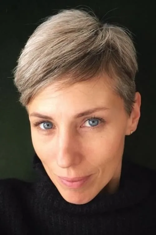 Sophie Darlington — personaje: Self