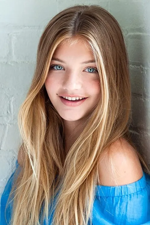 Sophie Guest interpretando a Caitlin