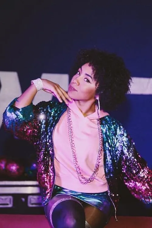 Soraia Carrega — personaje: Lara