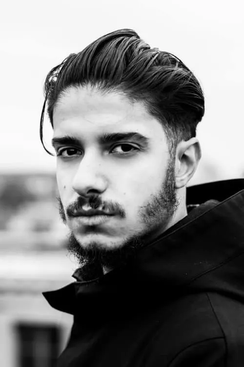 Soufiane Chilah interpretando a 