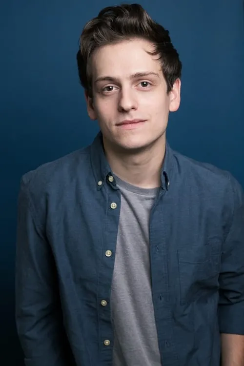 Spencer H. Levin interpretando a Sentry