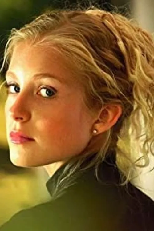 Spencer Redford interpretando a Jessica / Cute Blonde