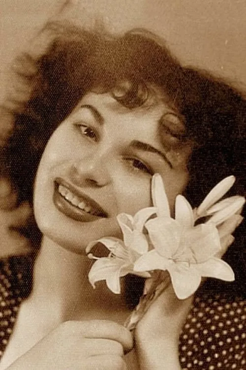 Sperantza Vrana interpretando a