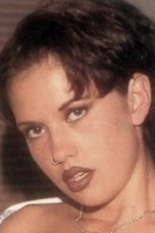 Alisa ha trabajado con Spice en 1 ocasiones