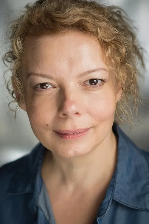 Modupe Adeyeye ha trabajado con Stacha Hicks en 1 ocasiones