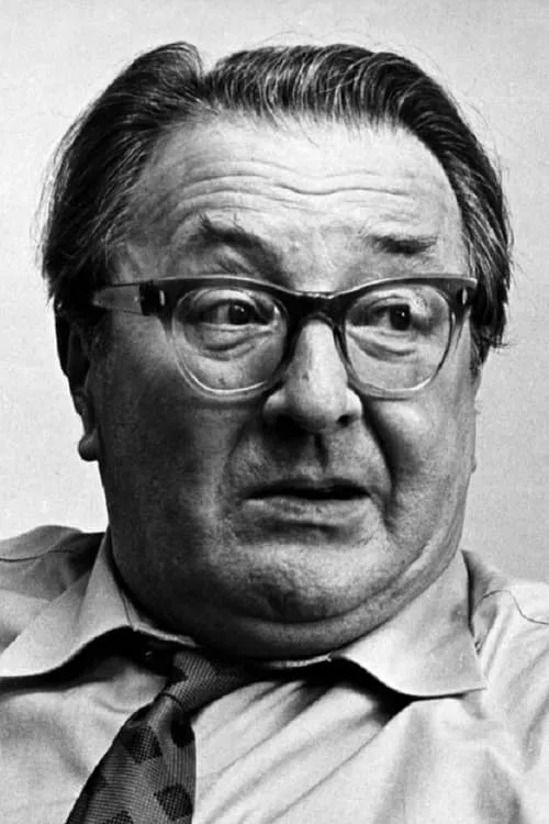 Stanisław Igar interpretando a Nowicki