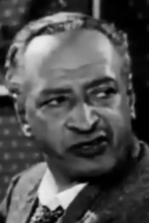 Stavros Iatridis interpretando a