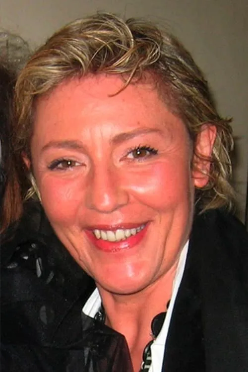 Nat Bush ha trabajado con Stefania Girolami Goodwin en 2 ocasiones