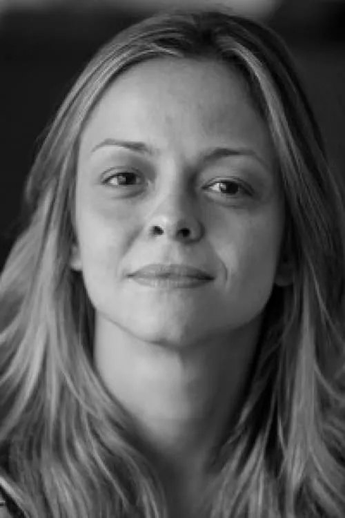 Stella Rabello interpretando a Stela