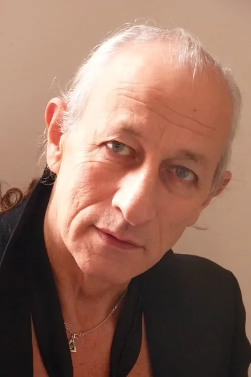 Stéphane Gildas interpretando a Blanchet