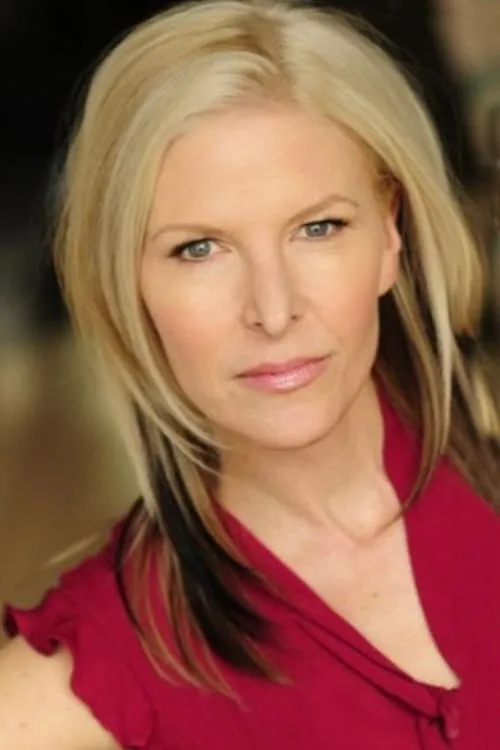 Stephanie Ittleson interpretando a Vegas Waitress