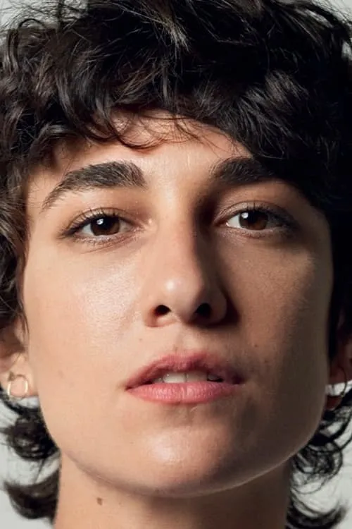 Stéphanie Magnin interpretando a Ana