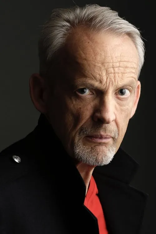 Hannah New ha trabajado con Stephen Corrall en 1 ocasiones