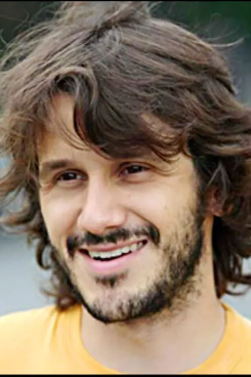 Ben Petrie ha trabajado con Steve Manale en 1 ocasiones