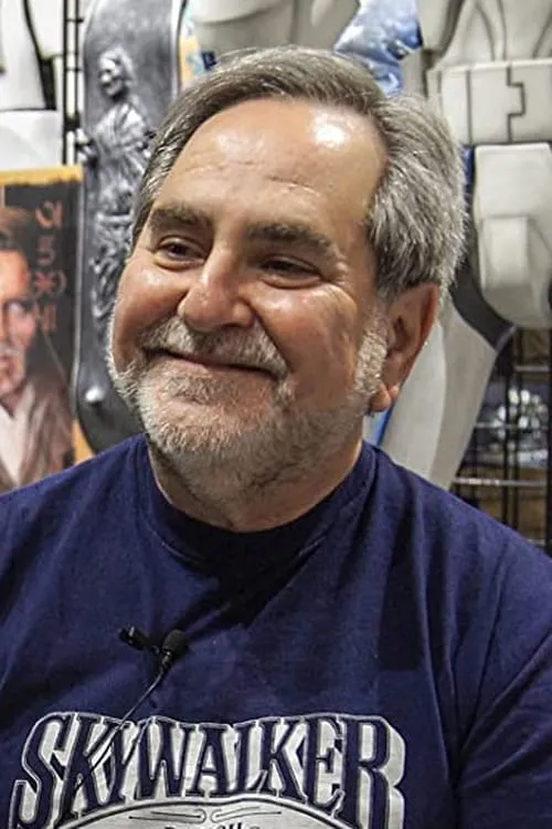 Dave Filoni ha trabajado con Steve Sansweet en 3 ocasiones