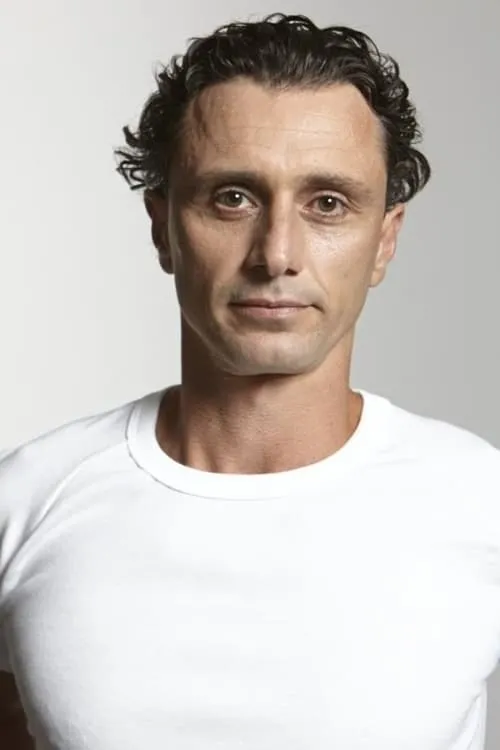 Colin Friels ha trabajado con Steve Vella en 6 ocasiones