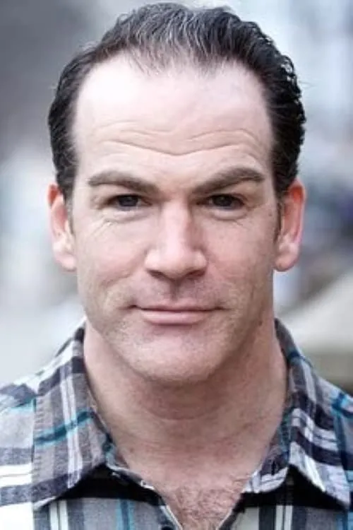 Steven Rishard interpretando a Man