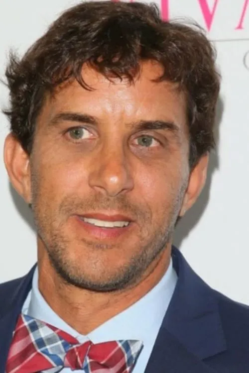 Drucie McDaniel ha trabajado con Steven Scot Bono en 1 ocasiones