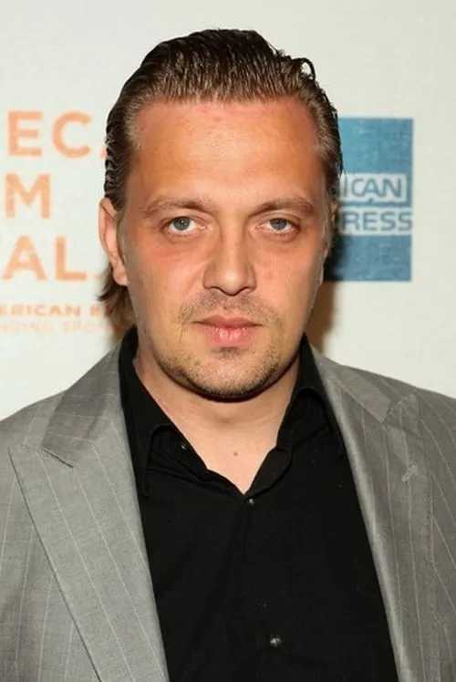 Alan Chu ha trabajado con Steven Wiig en 2 ocasiones