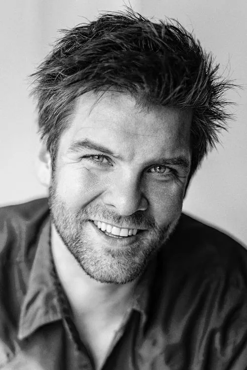 Steyn de Leeuwe interpretando a Diederik