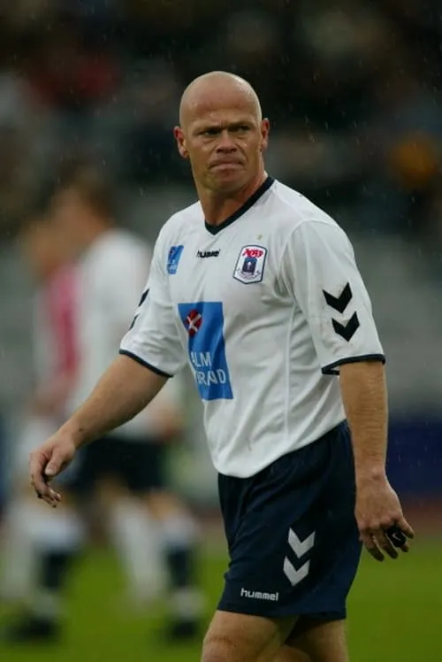 Stig Tøfting — personaje: Self