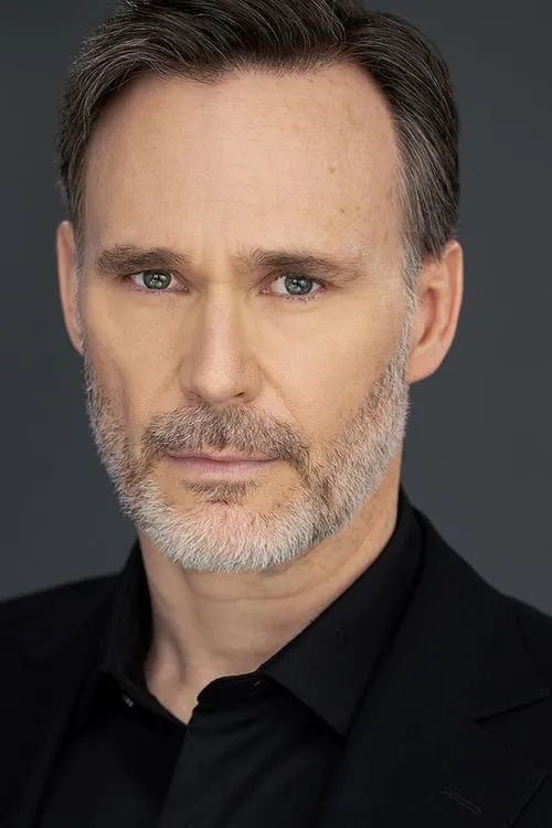 Hannah Henney ha trabajado con Stuart James en 1 ocasiones