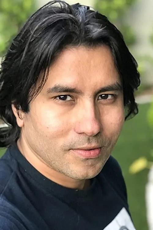 Sunil Sadarangani en su biografía y filmografía