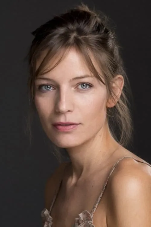 John Hopewell ha trabajado con Susana Gil en 1 ocasiones