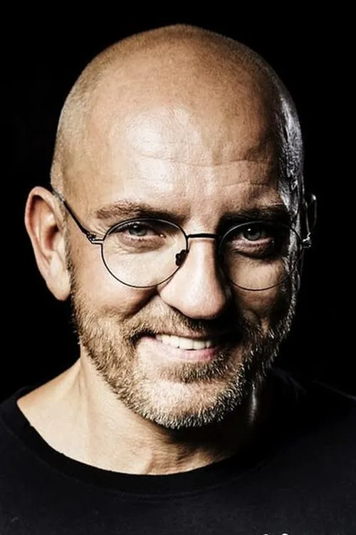 Nicky Siano ha trabajado con Sven Väth en 1 ocasiones