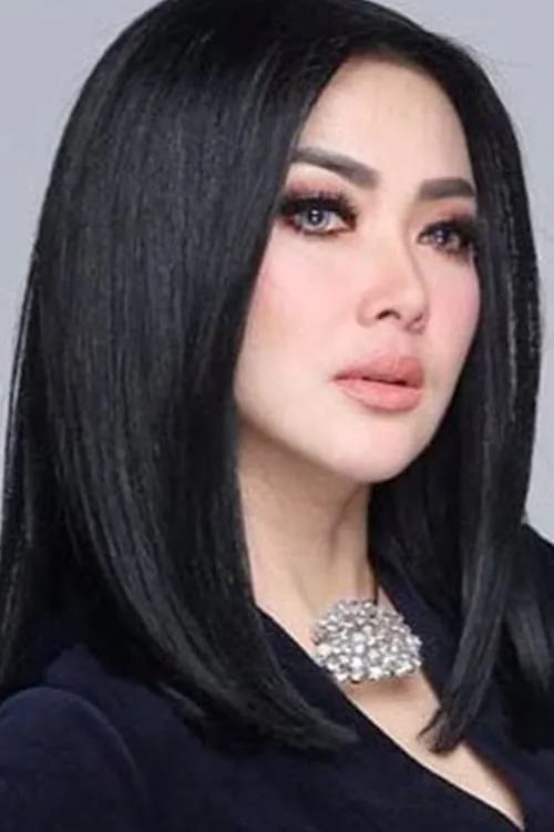 Syahrini interpretando a Ayu