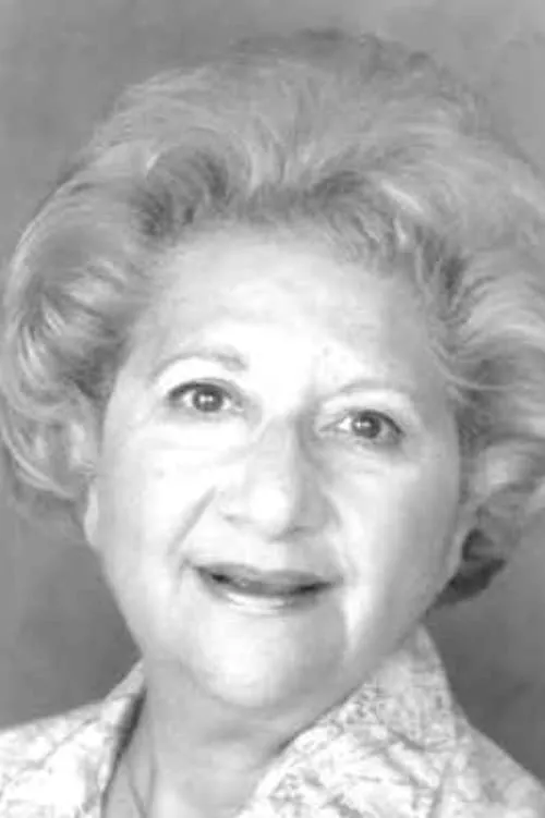 Rebecca Schull ha trabajado con Sylvia Kauders en 3 ocasiones