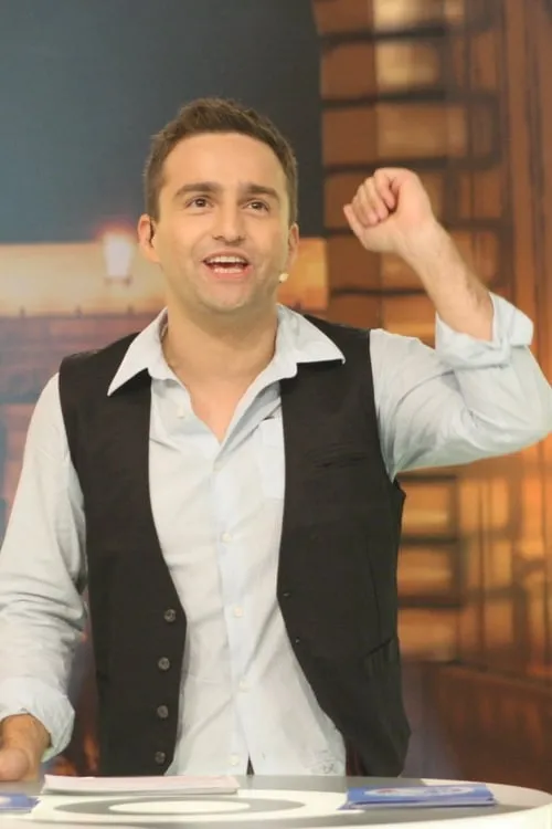 Szente Vajk interpretando a Kisnyiro