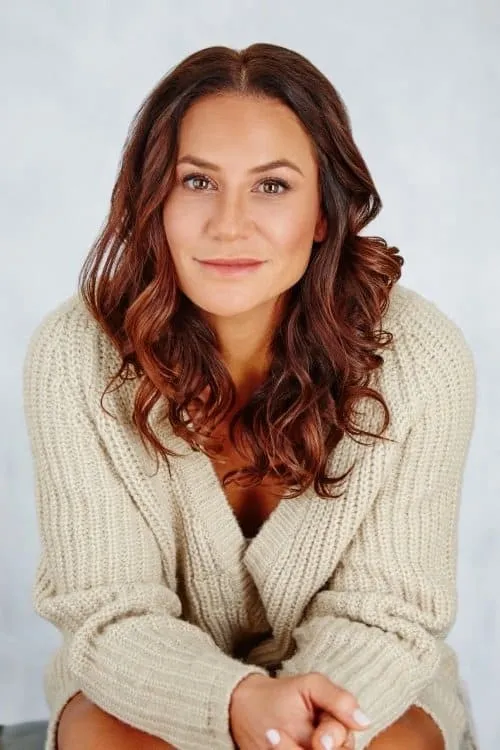 Talayna Moana Nikora en su biografía y filmografía