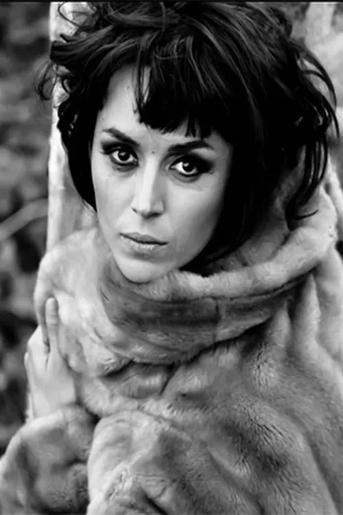 Tamara Arias interpretando a Susan