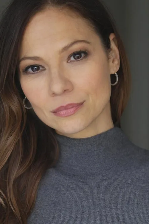 Tamara Braun interpretando a Marie-Louise LeBauve
