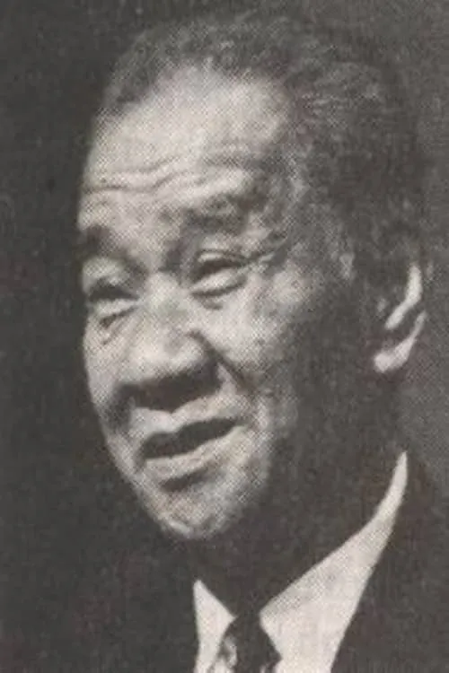 Moh. Mochtar ha trabajado con Tan Tjeng Bok en 5 ocasiones