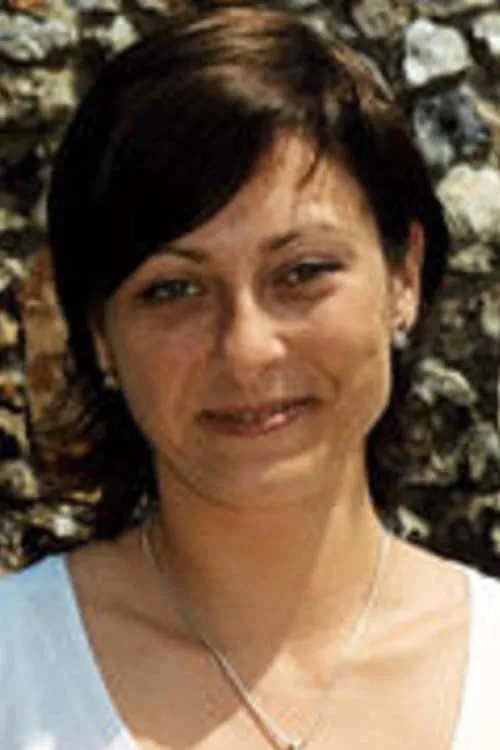 Lucy Pedrero ha trabajado con Tara Ellis en 1 ocasiones