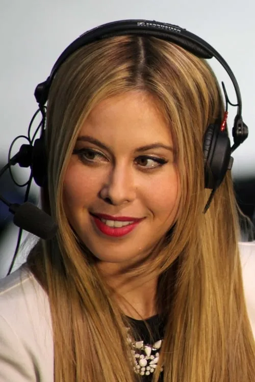 Tara Lipinski interpretando a Host