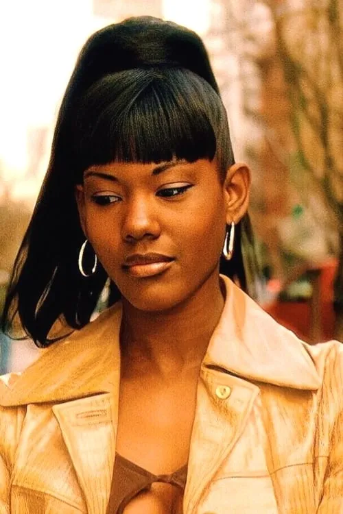 Taral Hicks interpretando a Woman with Flowers  (segment 