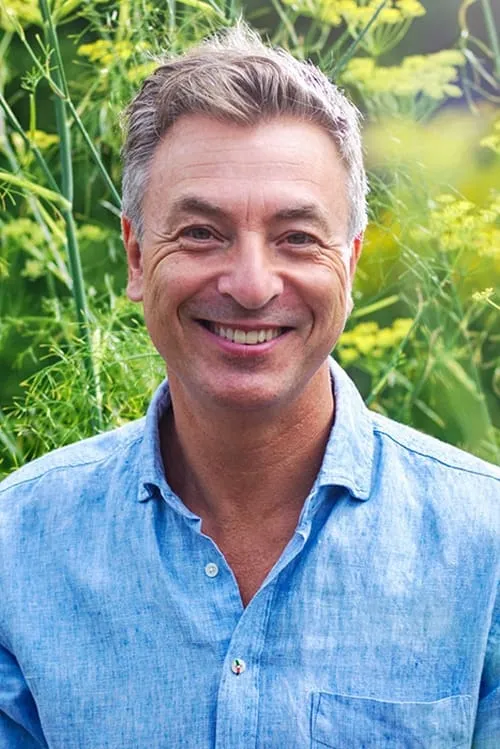 Tareq Taylor — personaje: Himself