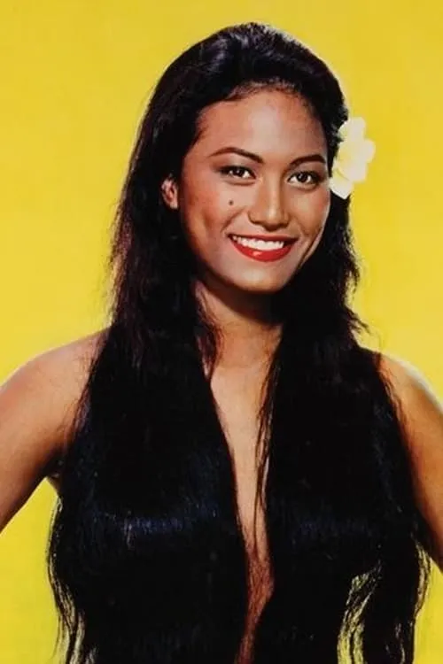 Louise Tefaafana ha trabajado con Tarita en 1 ocasiones