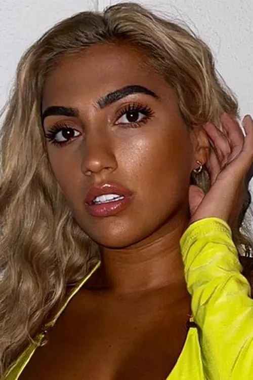 Callum Izzard ha trabajado con Tasha Kiran en 1 ocasiones