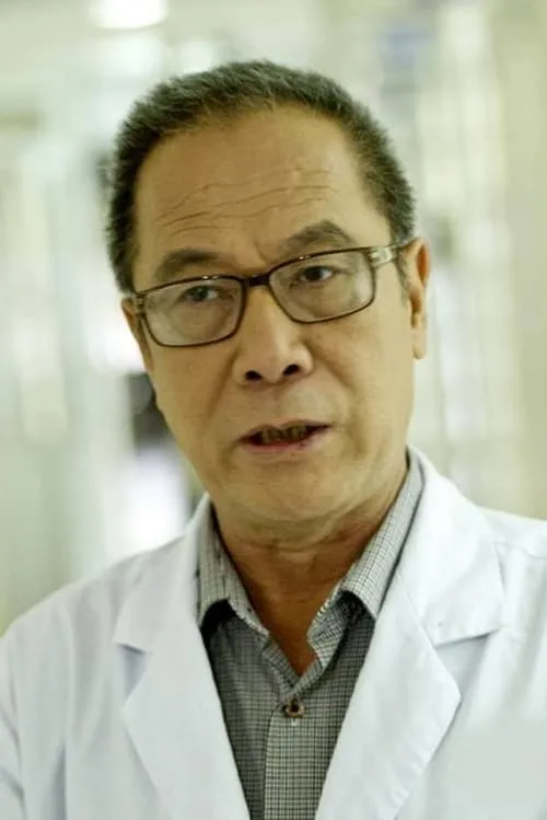 Tất Bình interpretando a Vietminh Captain