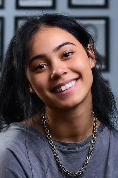 Tatiana Goode interpretando a Kylie