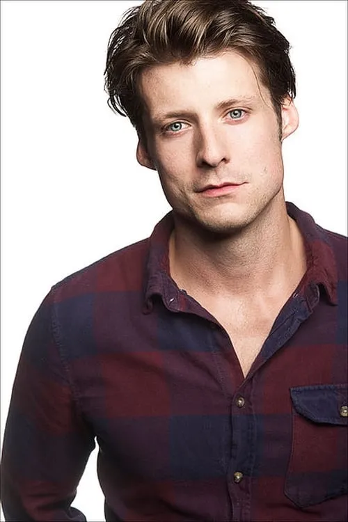 Taylor Napier interpretando a Pastor Taylor