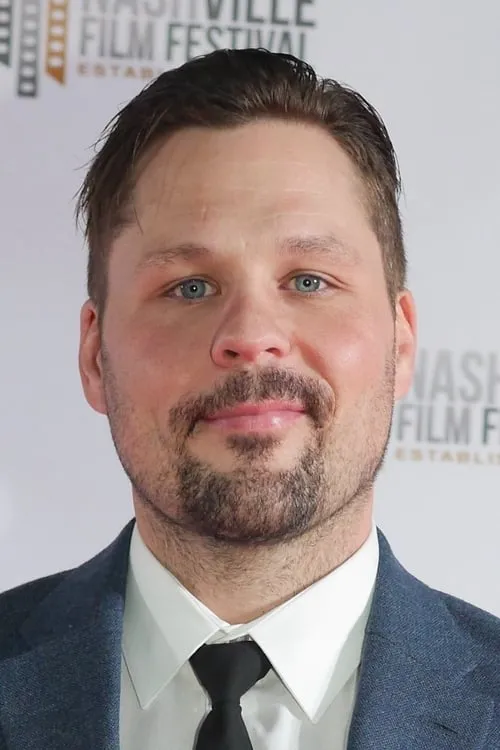 Ted Welch interpretando a Bo