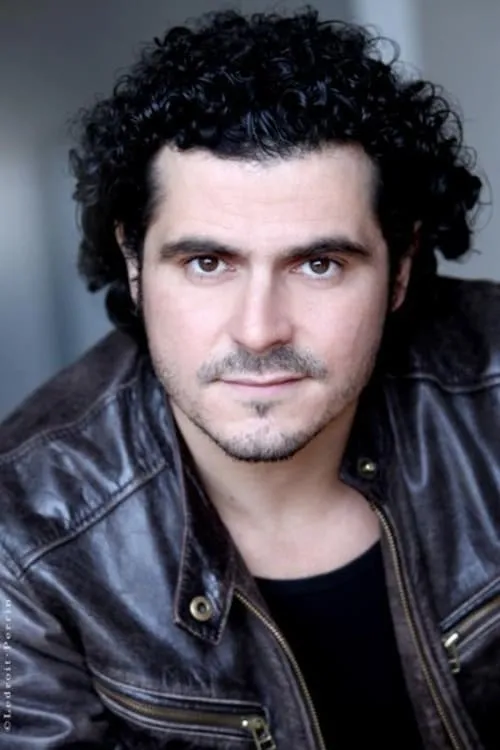 Julien Cigana ha trabajado con Teddy Melis en 1 ocasiones