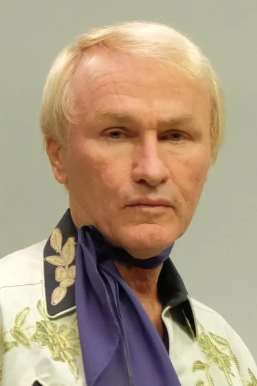 Tennessee Luke — personaje: Tennessee Winston Luke Fortenberry III