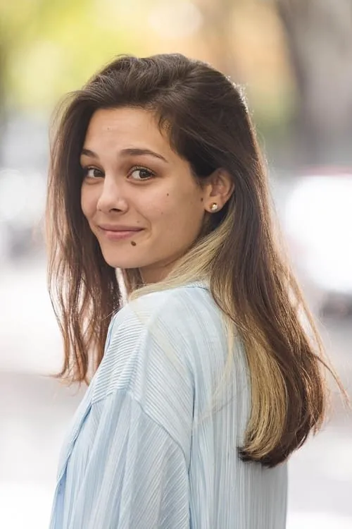 Adam Davenport ha trabajado con Teodora Dragičević en 1 ocasiones