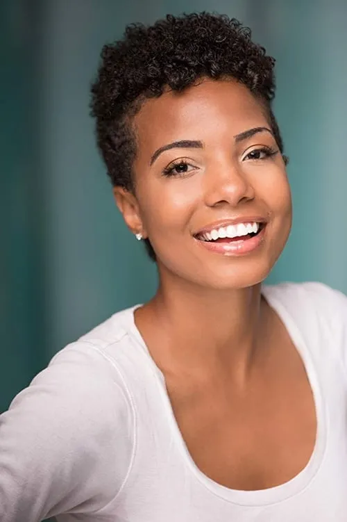 Tera Chantelle interpretando a Young Jennifer